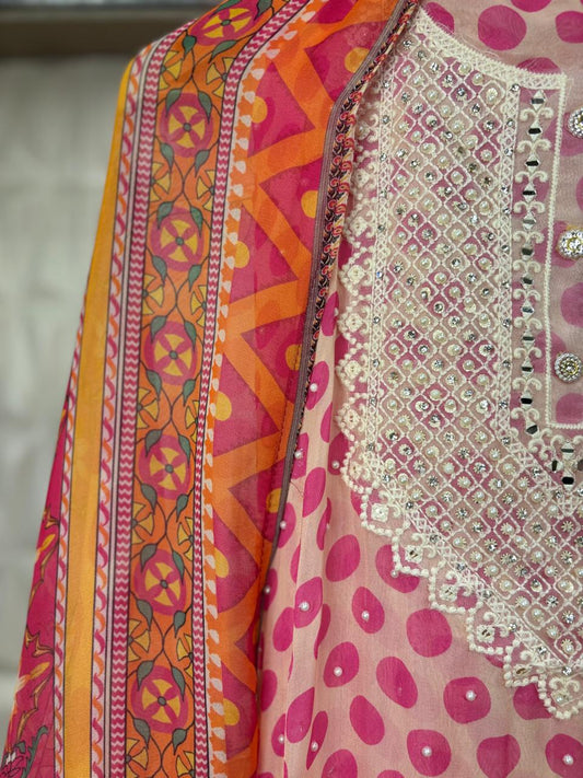 Soft organza dupatta with floral print all over.
