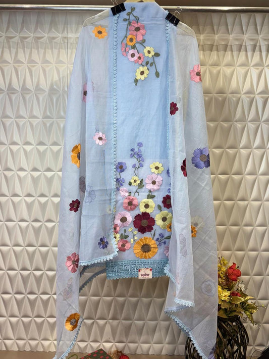 Embrace summer in style with this Kota Doria suit set!