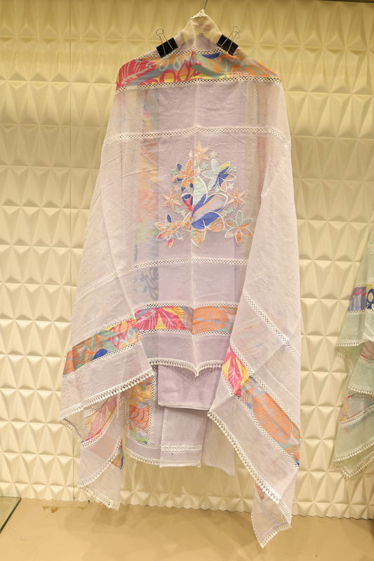 Print play redefined with this Kota Doria lavender suit