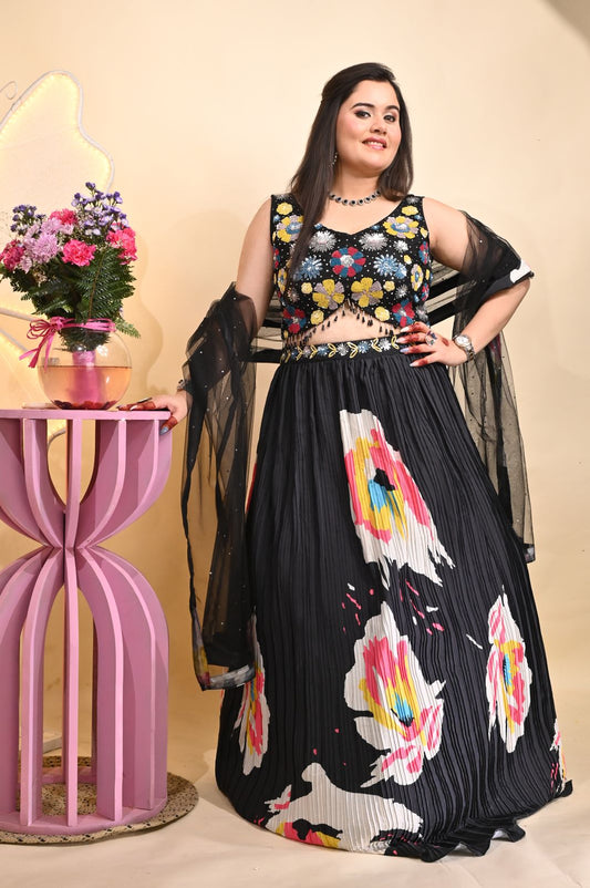 Black multi color crop top – A stunning statement piece with rich