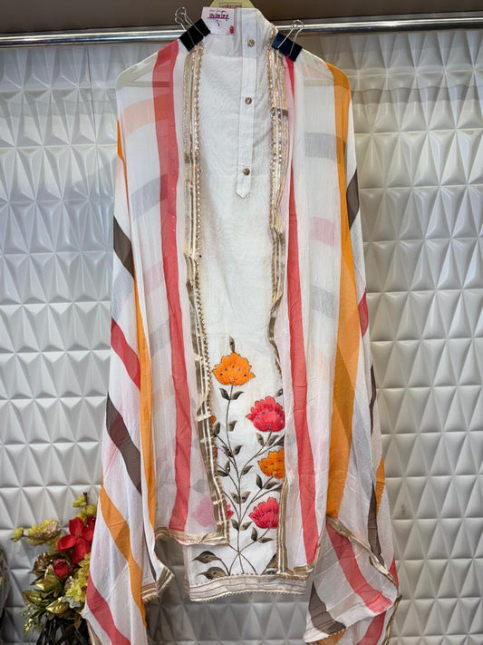 Beat the heat in style with this cotton suit set!