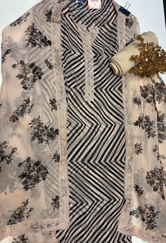 Beautiful  suit set with beige & black combination, zig-zag print pattern