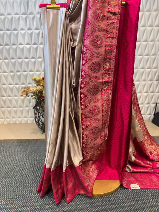 Evergreen traditional saree with this traditional boota blouse