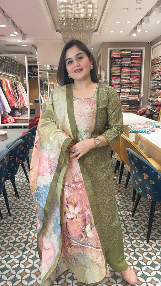 Crafted in lightweight cotton tissue fabric