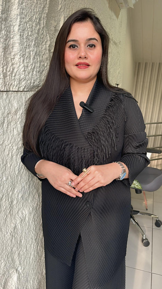 Get your hands on this very gorgeous stretchable