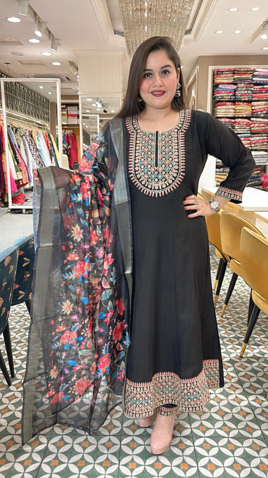 Celebrate color and comfort – Airy summer fabrics