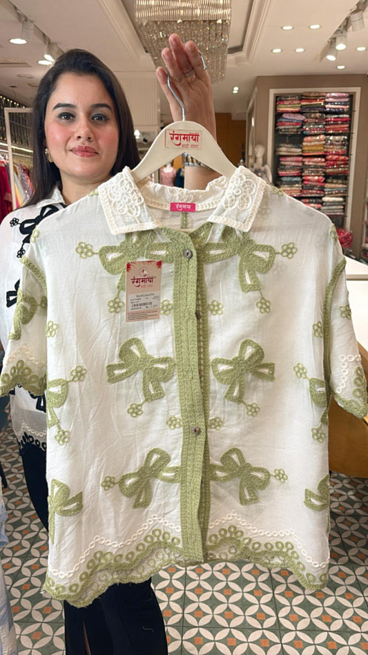 Classic summer shirt with a twist—this cotton-linen piece features soft tailoring