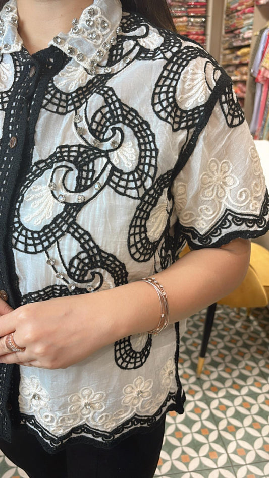 Breezy never looked so luxe, cotton-linen shirt is your summer MVP