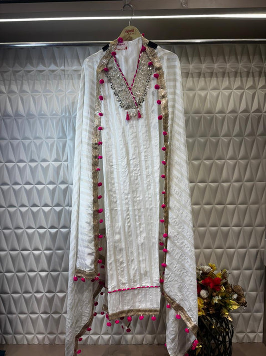 Graceful Tissue Suit Set featuring a soft tissue fabric with a matching tissue dupatta