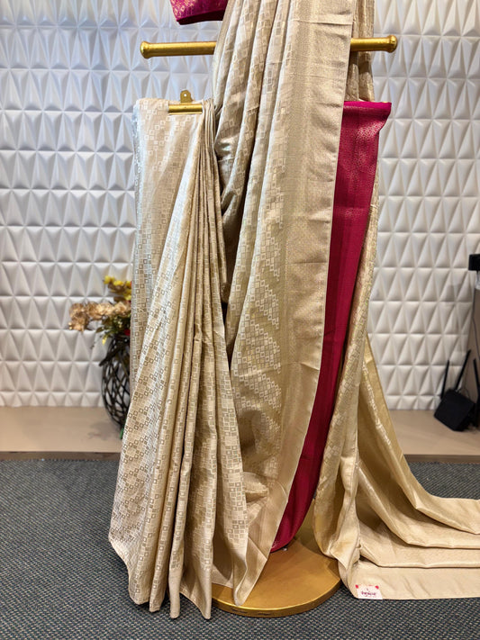 Sarees Unveil classic sophistication with this traditional boota blouse