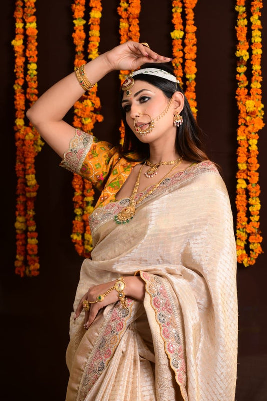 Unveil classic sophistication with beautifully woven with intricate gold